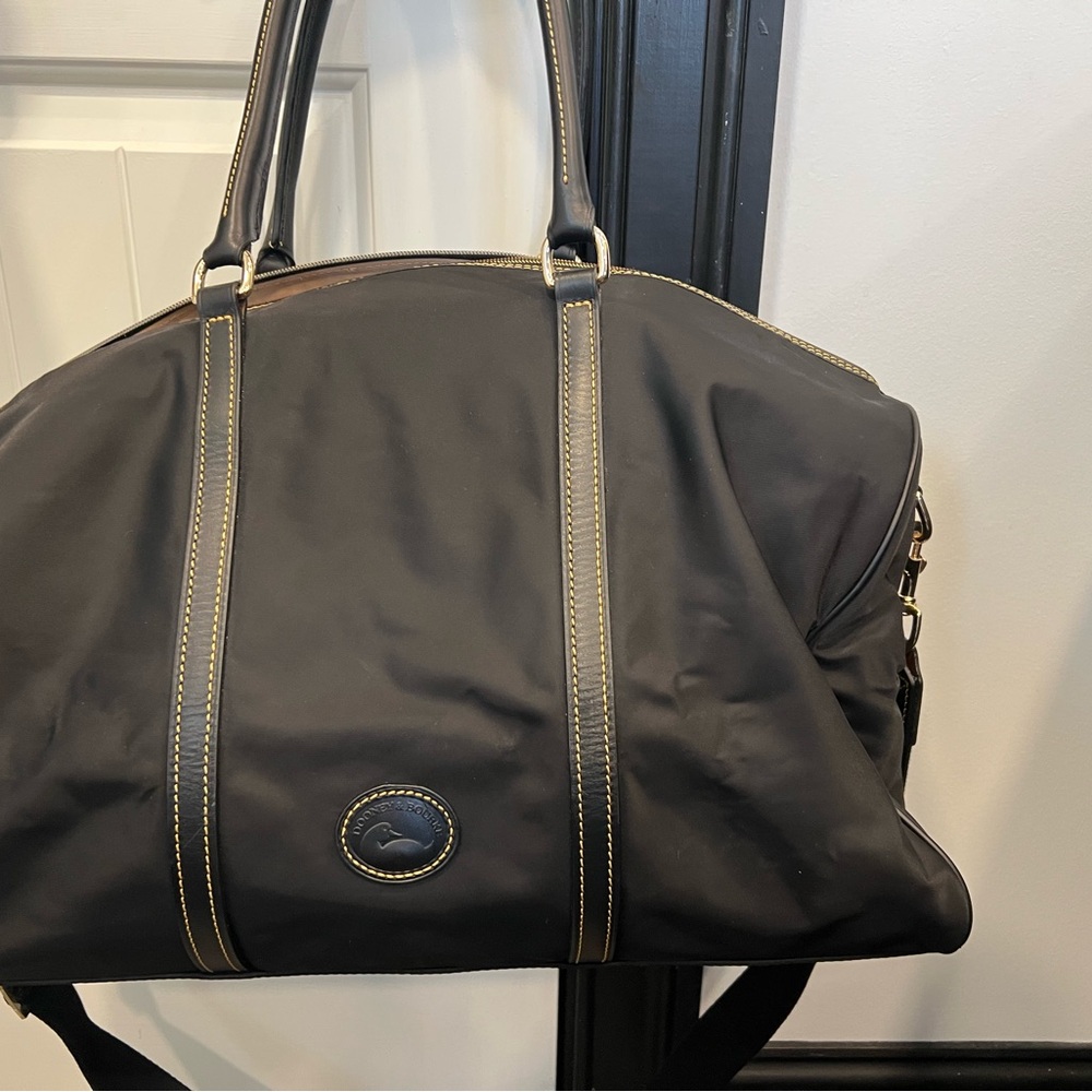 Dooney and Bourke overnight bag - Picture 2 of 6
